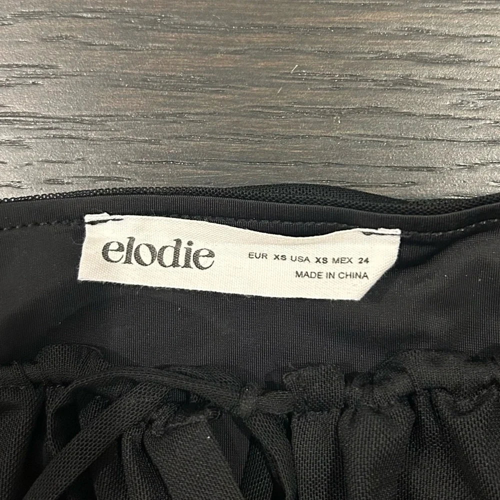 Elodie Black Ruched Tie-Neck Puff Sleeve Crop Top Size XS - Picture 6 of 6